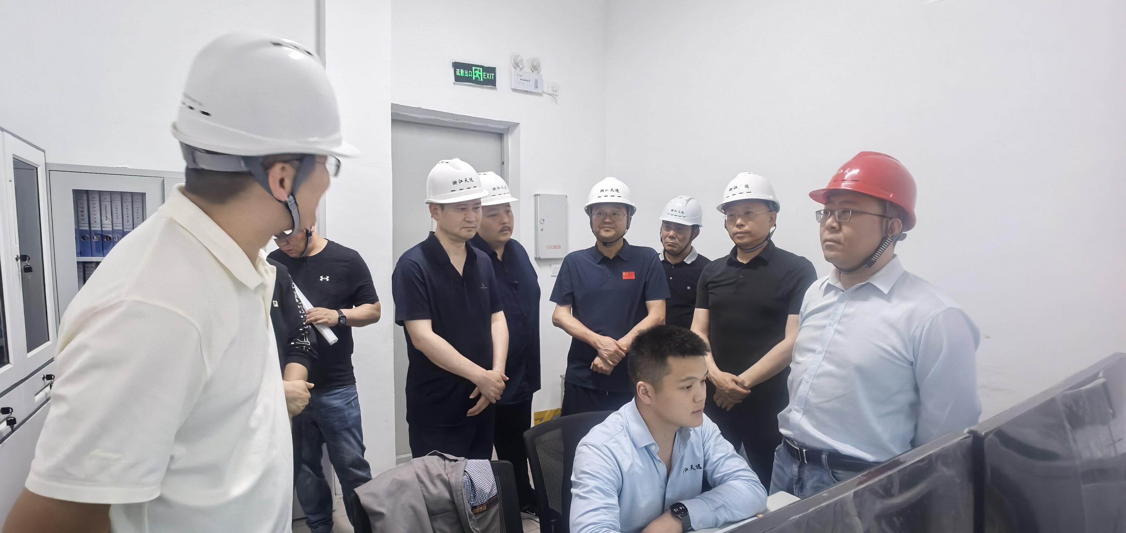 淮南東辰、嵩基新材料領導考察廈門標準砂嘉興項目